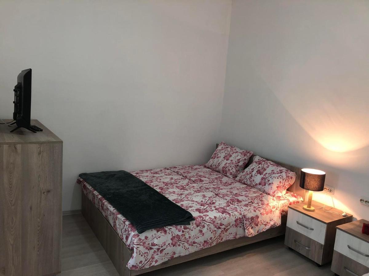 Ferienwohnung Astoria Luxe Kumanovo Exterior foto